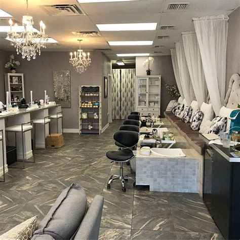 Beauty Lounge & Professional Nails 